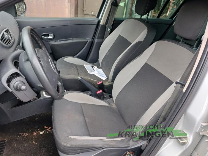 Renault Clio III 1.5 dCi FAP Sloopvoertuig (2011, Grijs)