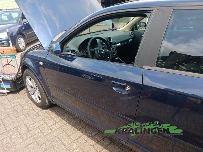 Audi A3 1.6 Sloopvoertuig (2005, Blauw)