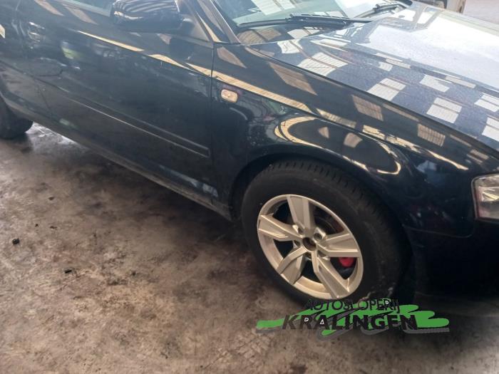 Audi A3 1.6 Sloopvoertuig (2005, Blauw)