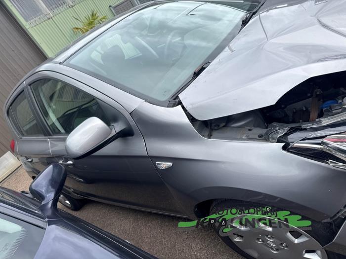 Hyundai i20 1.2i 16V Schadevoertuig (2013, Grijs)