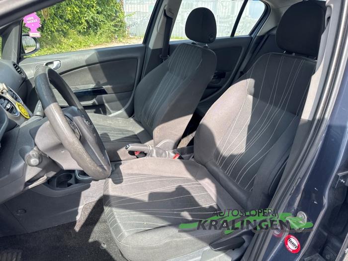 Opel Corsa D 1.4 16V Twinport Sloopvoertuig (2007, Grijs)