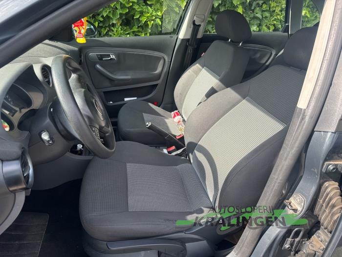 Seat Ibiza III 1.2 12V Sloopvoertuig (2006, Grijs)