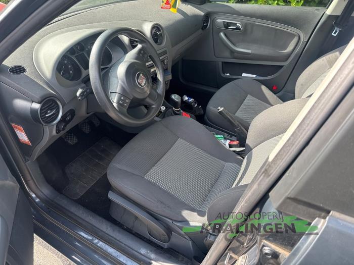 Seat Ibiza III 1.2 12V Sloopvoertuig (2006, Grijs)