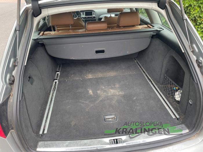 Audi A6 Avant 3.2 V6 24V FSI Quattro Sloopvoertuig (2006, Grijs)