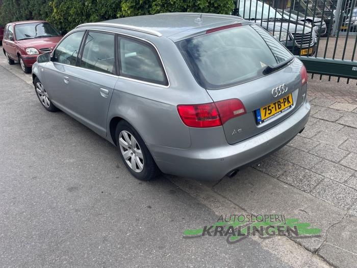 Audi A6 Avant 3.2 V6 24V FSI Quattro Sloopvoertuig (2006, Grijs)