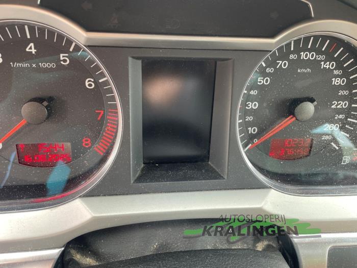 Audi A6 Avant 3.2 V6 24V FSI Quattro Sloopvoertuig (2006, Grijs)