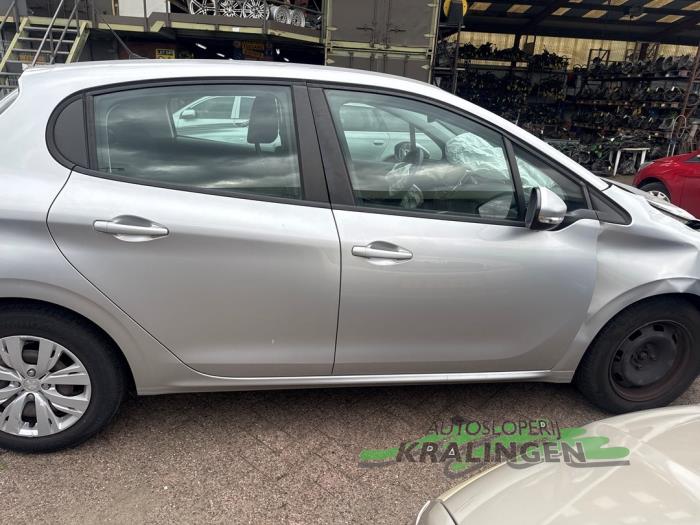 Peugeot 208 I 1.2 Vti 12V PureTech 82 Sloopvoertuig (2013, Grijs)