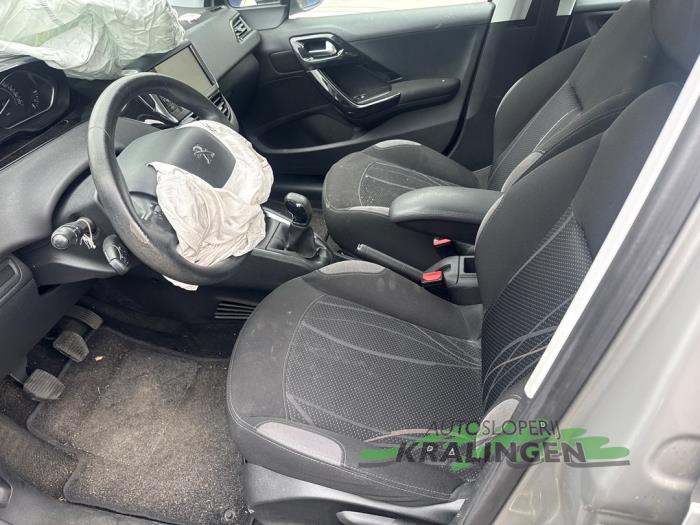 Peugeot 208 I 1.2 Vti 12V PureTech 82 Sloopvoertuig (2013, Grijs)