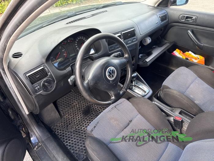 Volkswagen Golf IV 1.6 Sloopvoertuig (2000, Zwart)