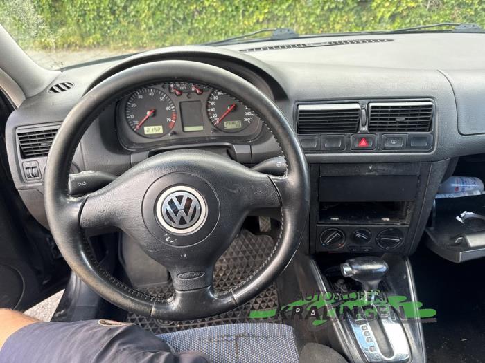 Volkswagen Golf IV 1.6 Sloopvoertuig (2000, Zwart)