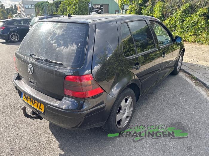 Volkswagen Golf IV 1.6 Sloopvoertuig (2000, Zwart)