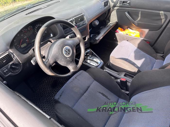 Volkswagen Golf IV 1.6 Sloopvoertuig (2000, Zwart)