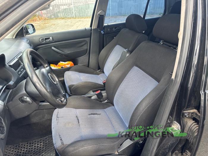 Volkswagen Golf IV 1.6 Sloopvoertuig (2000, Zwart)