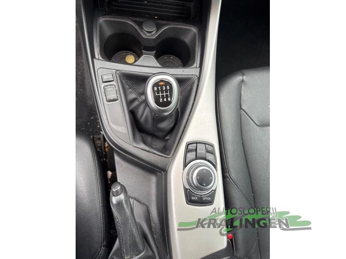BMW 1 serie 116d 1.6 16V Efficient Dynamics Schadevoertuig (2013, Grijs)