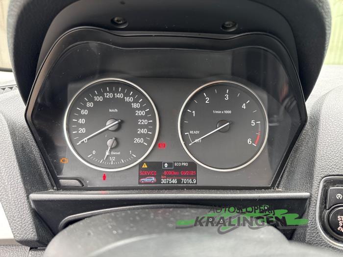 BMW 1 serie 116d 1.6 16V Efficient Dynamics Schadevoertuig (2013, Grijs)