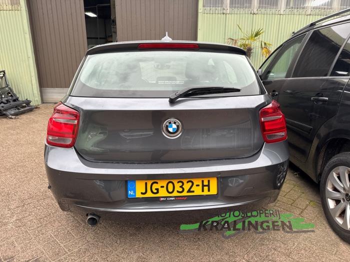 BMW 1 serie 116d 1.6 16V Efficient Dynamics Schadevoertuig (2013, Grijs)