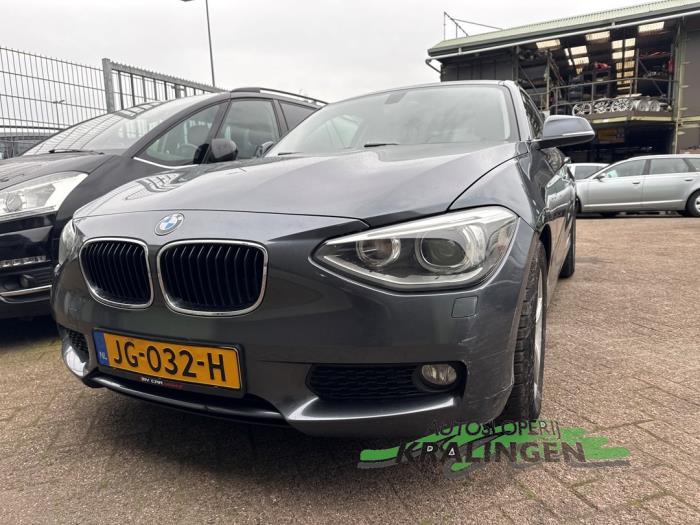 BMW 1 serie 116d 1.6 16V Efficient Dynamics Schadevoertuig (2013, Grijs)