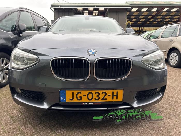 BMW 1 serie 116d 1.6 16V Efficient Dynamics Schadevoertuig (2013, Grijs)