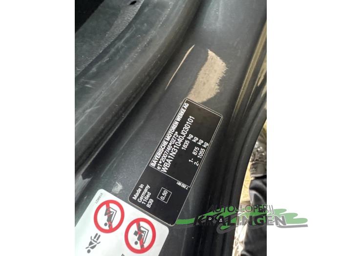 BMW 1 serie 116d 1.6 16V Efficient Dynamics Schadevoertuig (2013, Grijs)