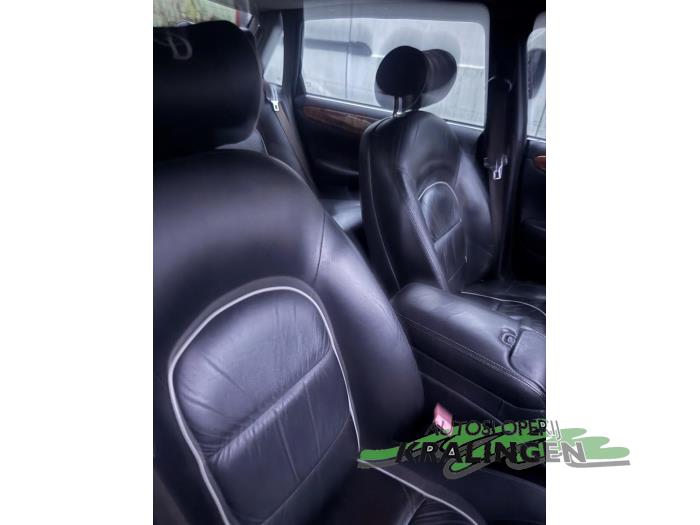 Jaguar XJR 4.0 V8 32V Supercharged Schadevoertuig (2001, Zwart)