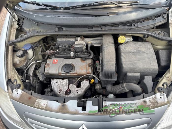 Citroen C3 1.4 Schadevoertuig (2003, Grijs)
