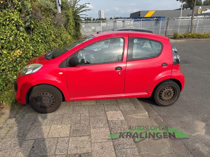 Citroen C1 1.0 12V Schadevoertuig (2007, Rood)