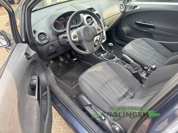 Opel Corsa D 1.2 16V Sloopvoertuig (2008, Grijs)