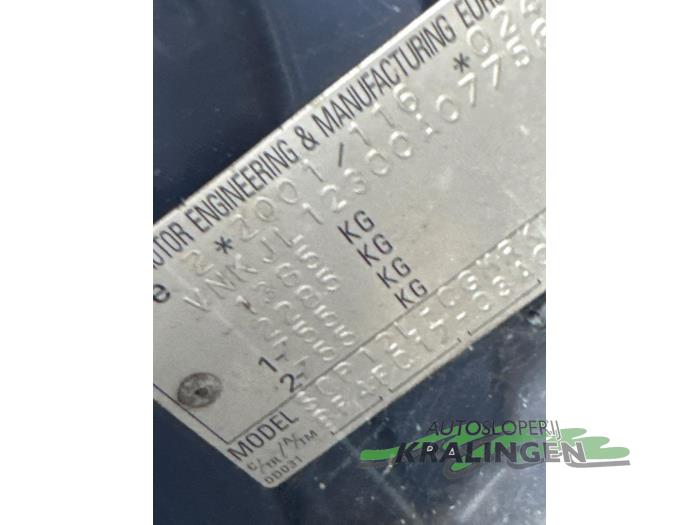 Toyota Yaris 1.3 16V VVT-i Schadevoertuig (2003, Blauw)