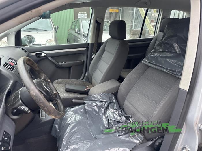 Volkswagen Touran 1.6 FSI 16V Sloopvoertuig (2005, Grijs)