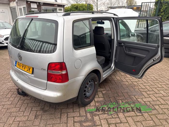 Volkswagen Touran 1.6 FSI 16V Sloopvoertuig (2005, Grijs)