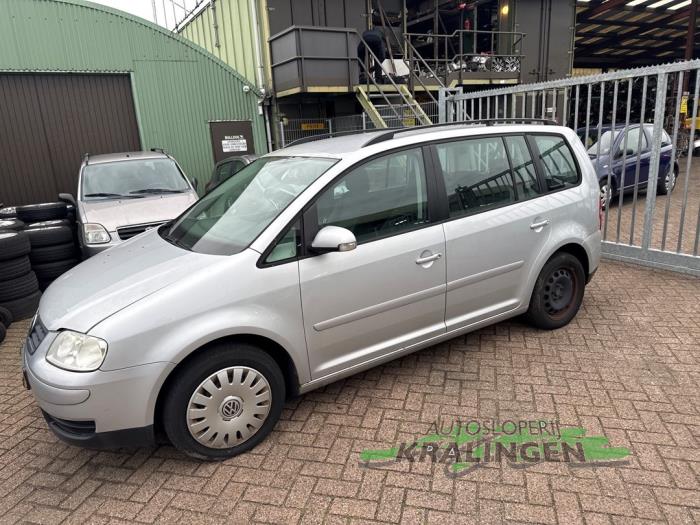 Volkswagen Touran 1.6 FSI 16V Sloopvoertuig (2005, Grijs)