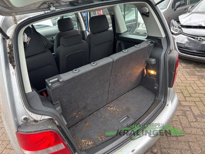 Volkswagen Touran 1.6 FSI 16V Sloopvoertuig (2005, Grijs)