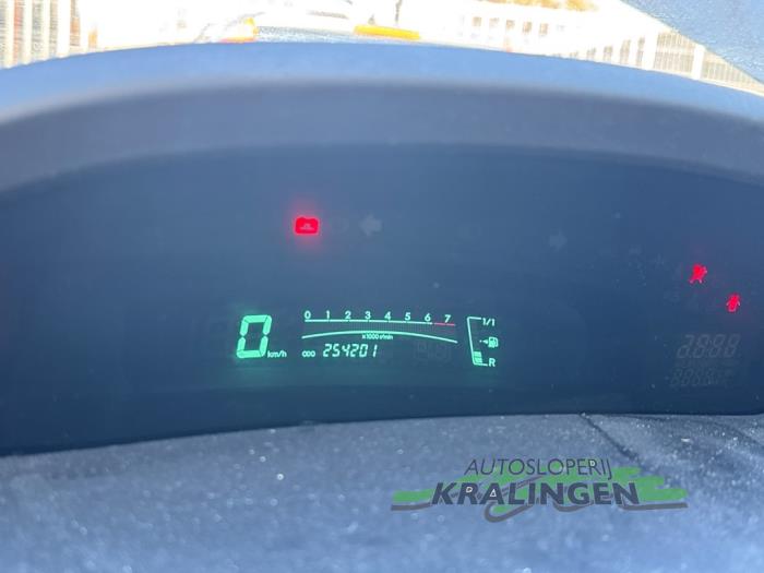 Toyota Yaris II 1.0 12V VVT-i Sloopvoertuig (2006, Zwart)