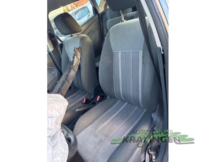 Ford Fiesta 6 1.25 16V Sloopvoertuig (2009, Grijs)