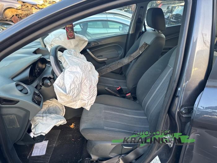 Ford Fiesta 6 1.25 16V Sloopvoertuig (2009, Grijs)