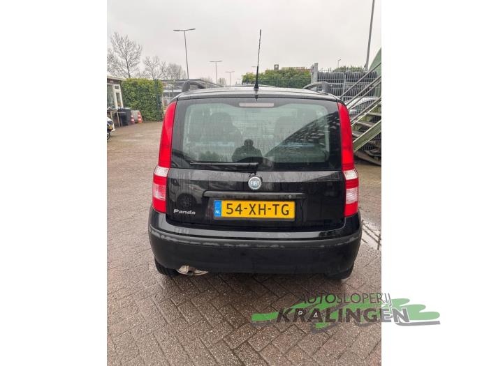 Fiat Panda 1.2 Fire Schadevoertuig (2007, Zwart)