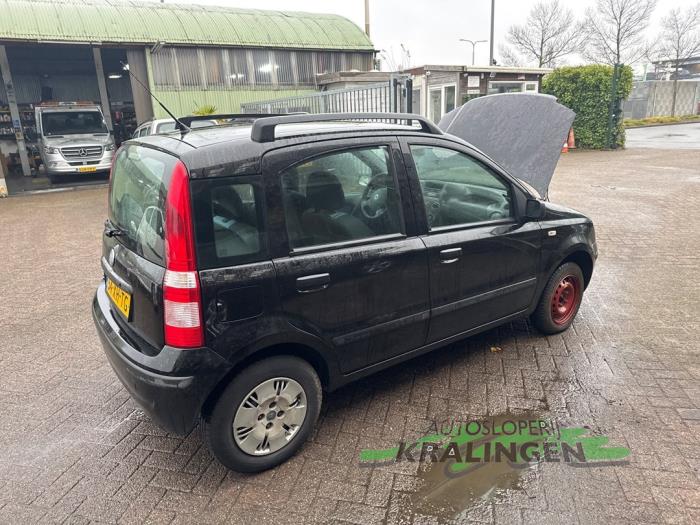 Fiat Panda 1.2 Fire Schadevoertuig (2007, Zwart)
