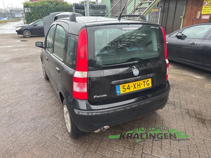 Fiat Panda 1.2 Fire Schadevoertuig (2007, Zwart)