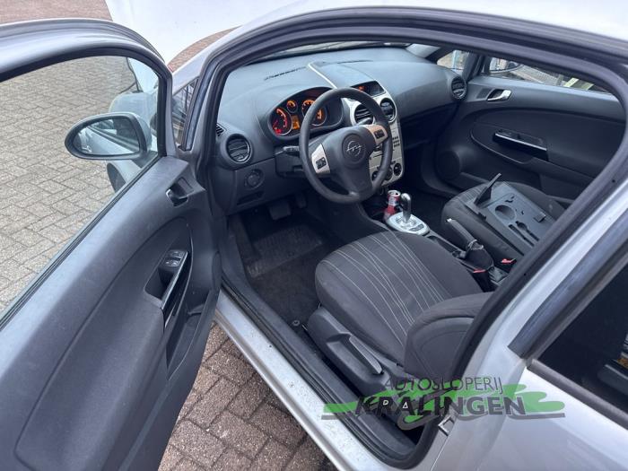 Opel Corsa D 1.2 16V Sloopvoertuig (2009, Grijs)