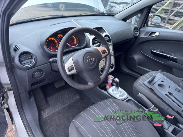 Opel Corsa D 1.2 16V Sloopvoertuig (2009, Grijs)
