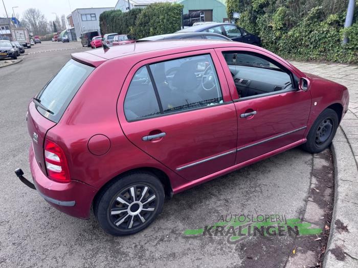 Skoda Fabia 1.4i Schadevoertuig (2003, Oranje)