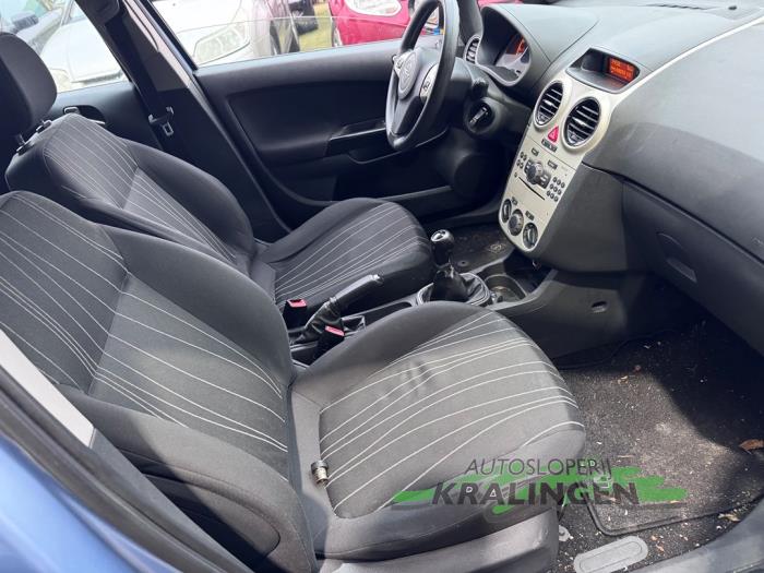 Opel Corsa D 1.4 16V Twinport Schadevoertuig (2008, Blauw)