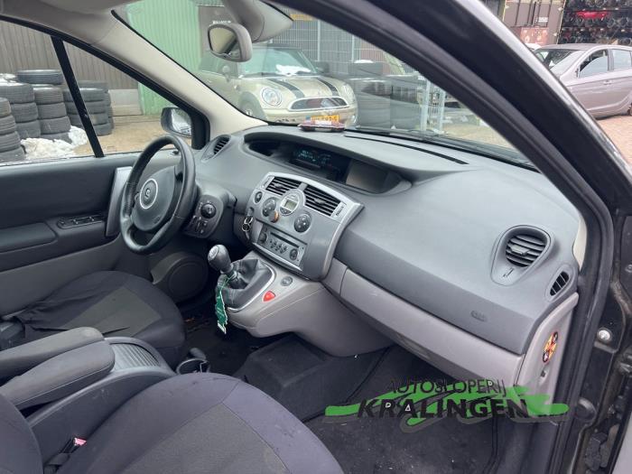 Renault Scénic II 1.6 16V Sloopvoertuig (2007, Zwart)