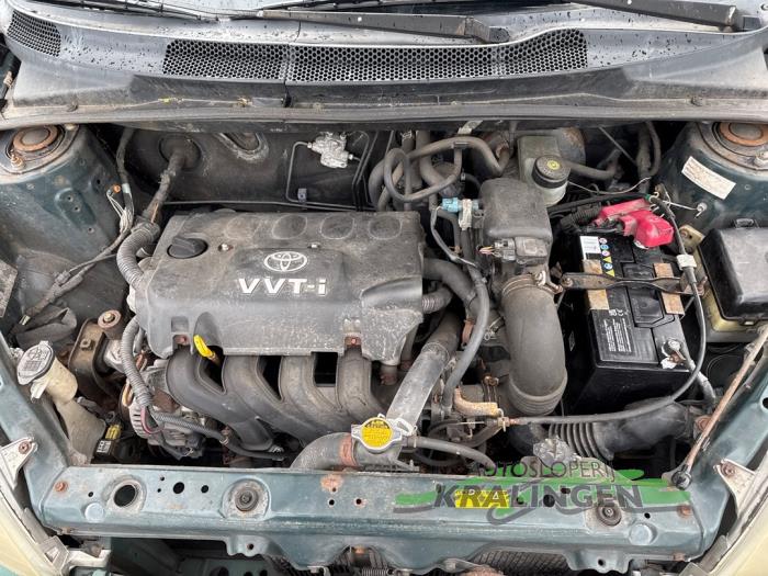 Toyota Yaris 1.3 16V VVT-i Sloopvoertuig (2000, Groen)