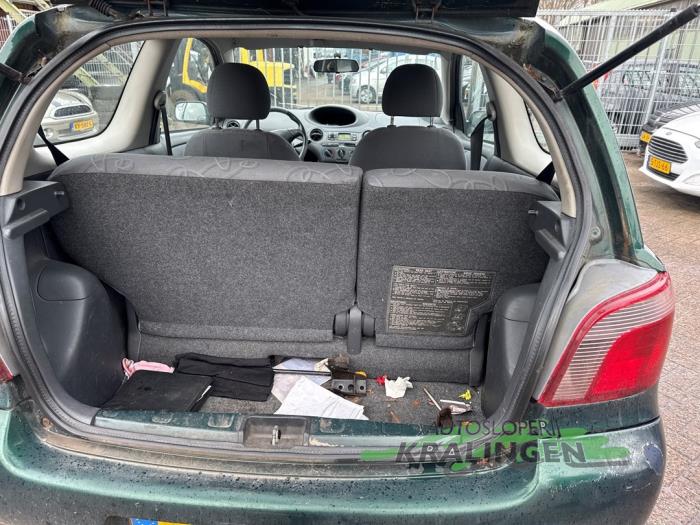 Toyota Yaris 1.3 16V VVT-i Sloopvoertuig (2000, Groen)