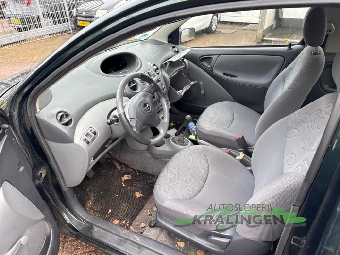 Toyota Yaris 1.3 16V VVT-i Sloopvoertuig (2000, Groen)