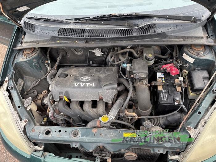 Toyota Yaris 1.3 16V VVT-i Sloopvoertuig (2000, Groen)