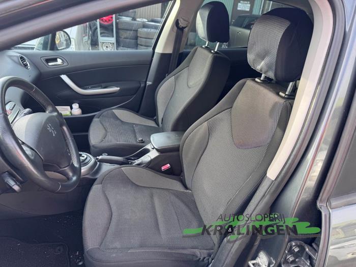 Peugeot 308 1.6 VTI 16V Schadevoertuig (2008, Grijs)