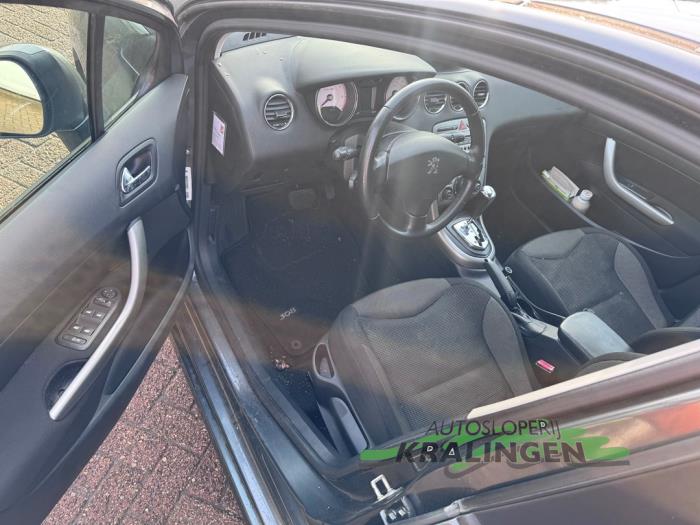 Peugeot 308 1.6 VTI 16V Schadevoertuig (2008, Grijs)
