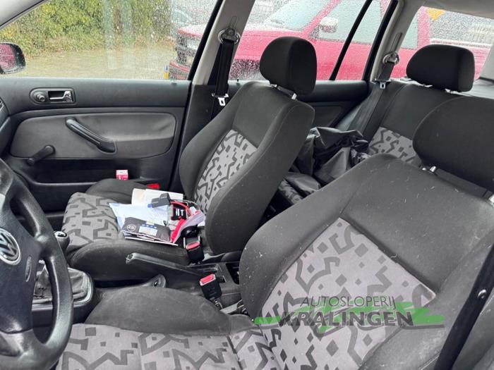 Volkswagen Golf IV Variant 1.6 Sloopvoertuig (2000, Zwart)